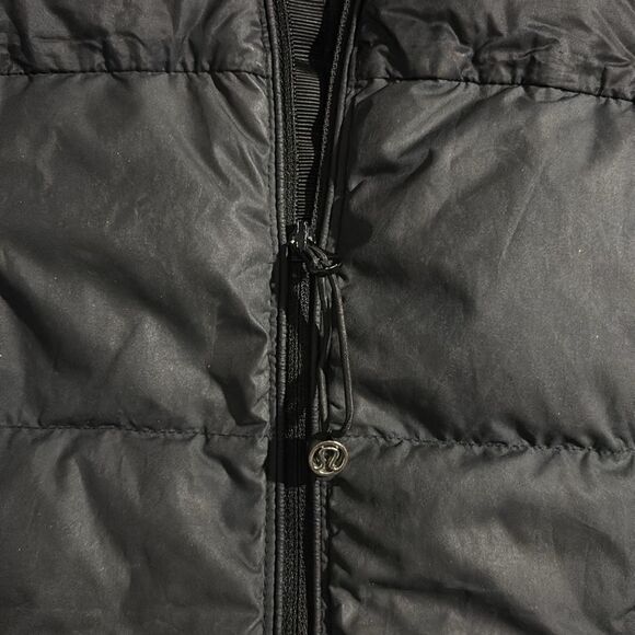 Lululemon Fluffin' Awesome Vest - Picture 3 of 7